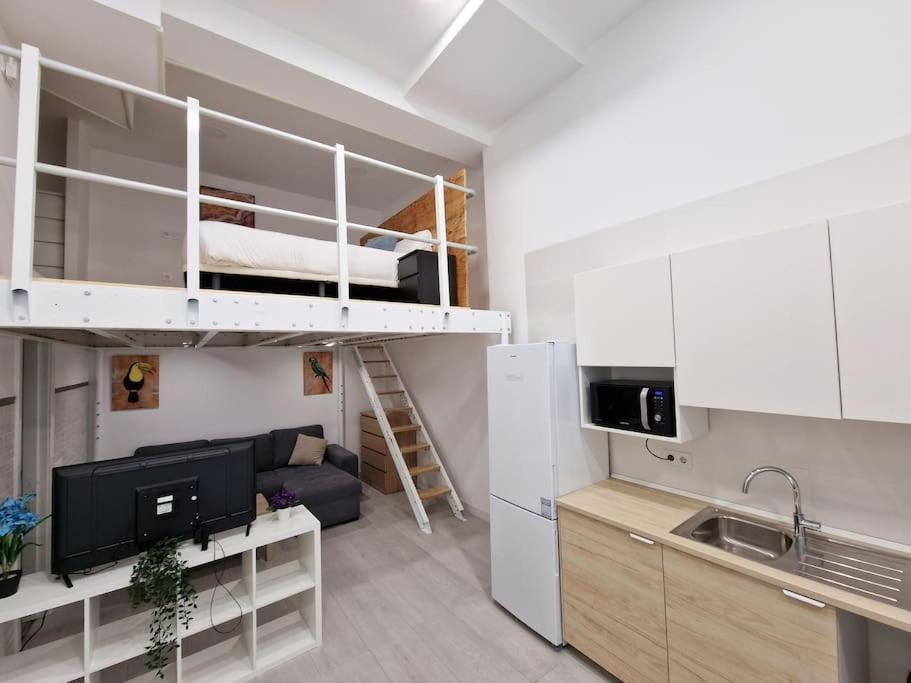 Seco Calle, Precisos Loft Super Equipado Cerca De Metro Pacifico Madrid Bagian luar foto